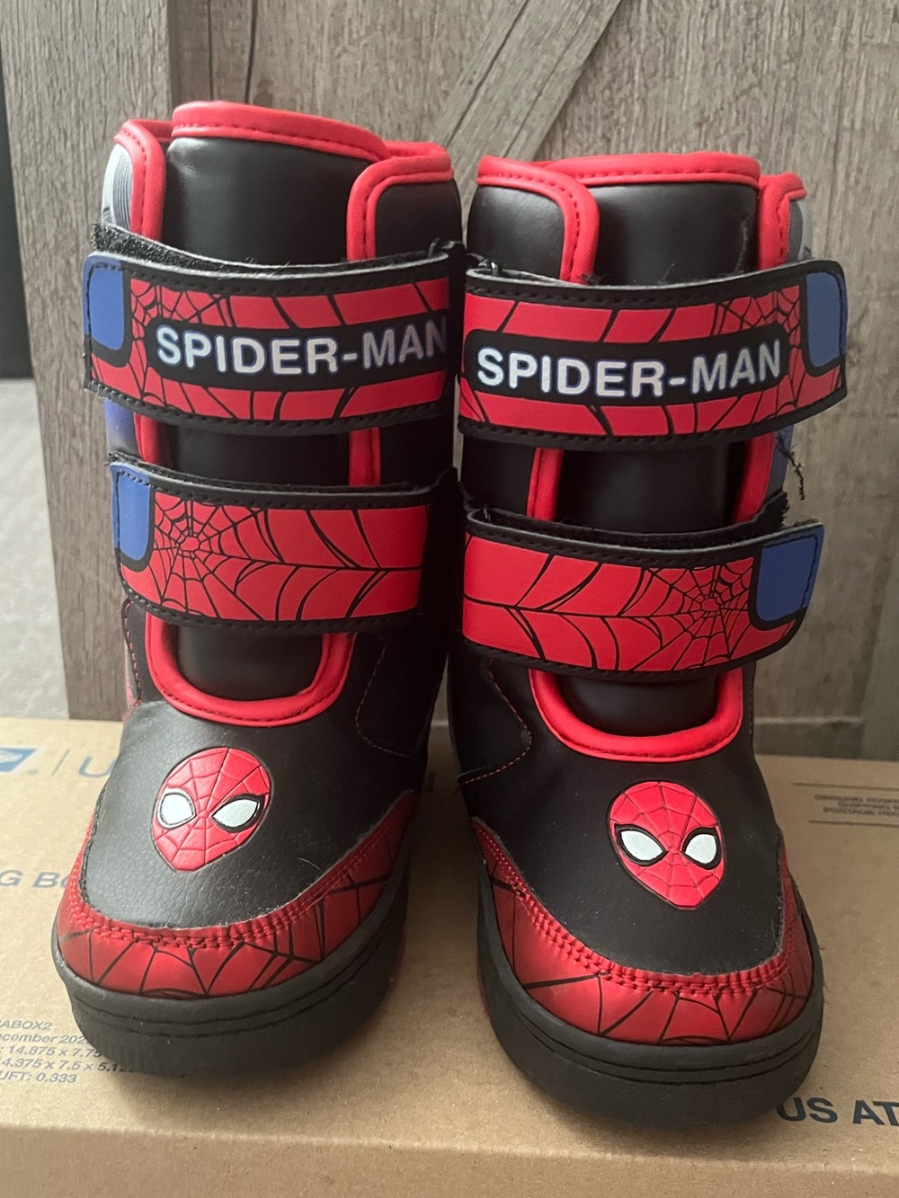 Spiderman Marvel Kids Black and Red Velcro Light Up Boots (Size 11)